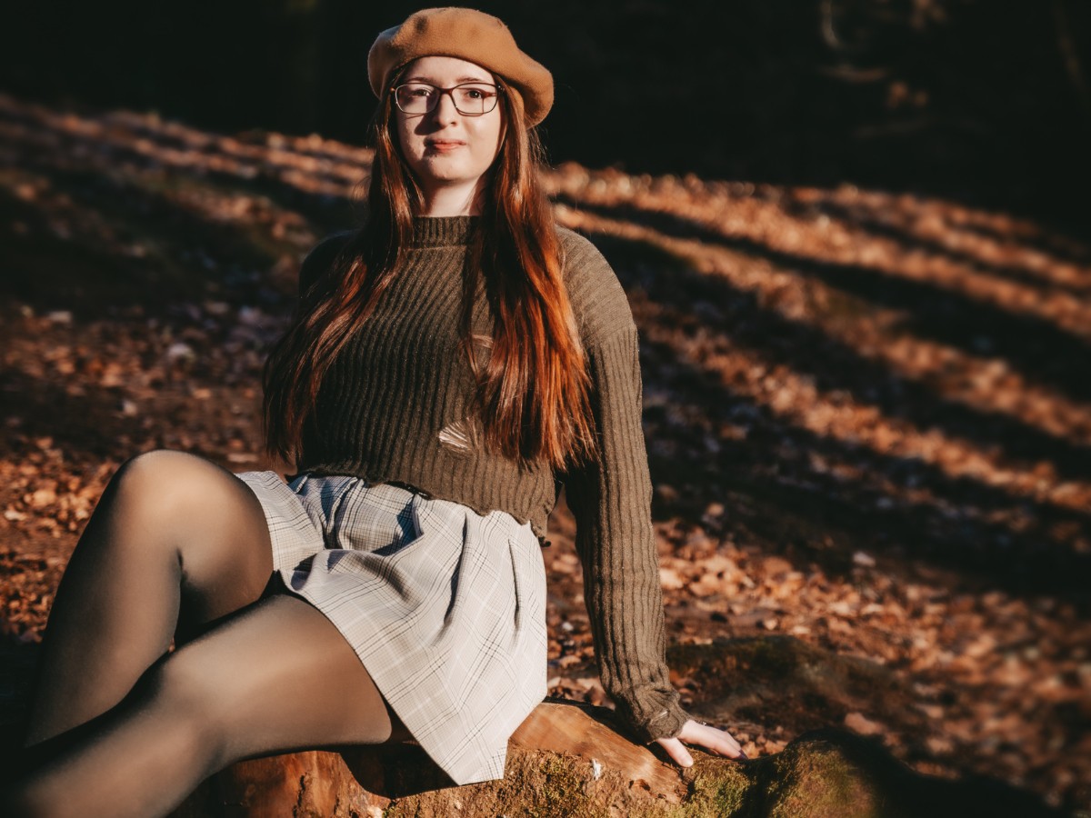 Kreative Köpfe auf einer Bühne: Osnabrück lädt im Januar 2026 zur Open Stage in die Stadtbibliothek Autorin Jessica Niermann / Foto: Kim Jeannine