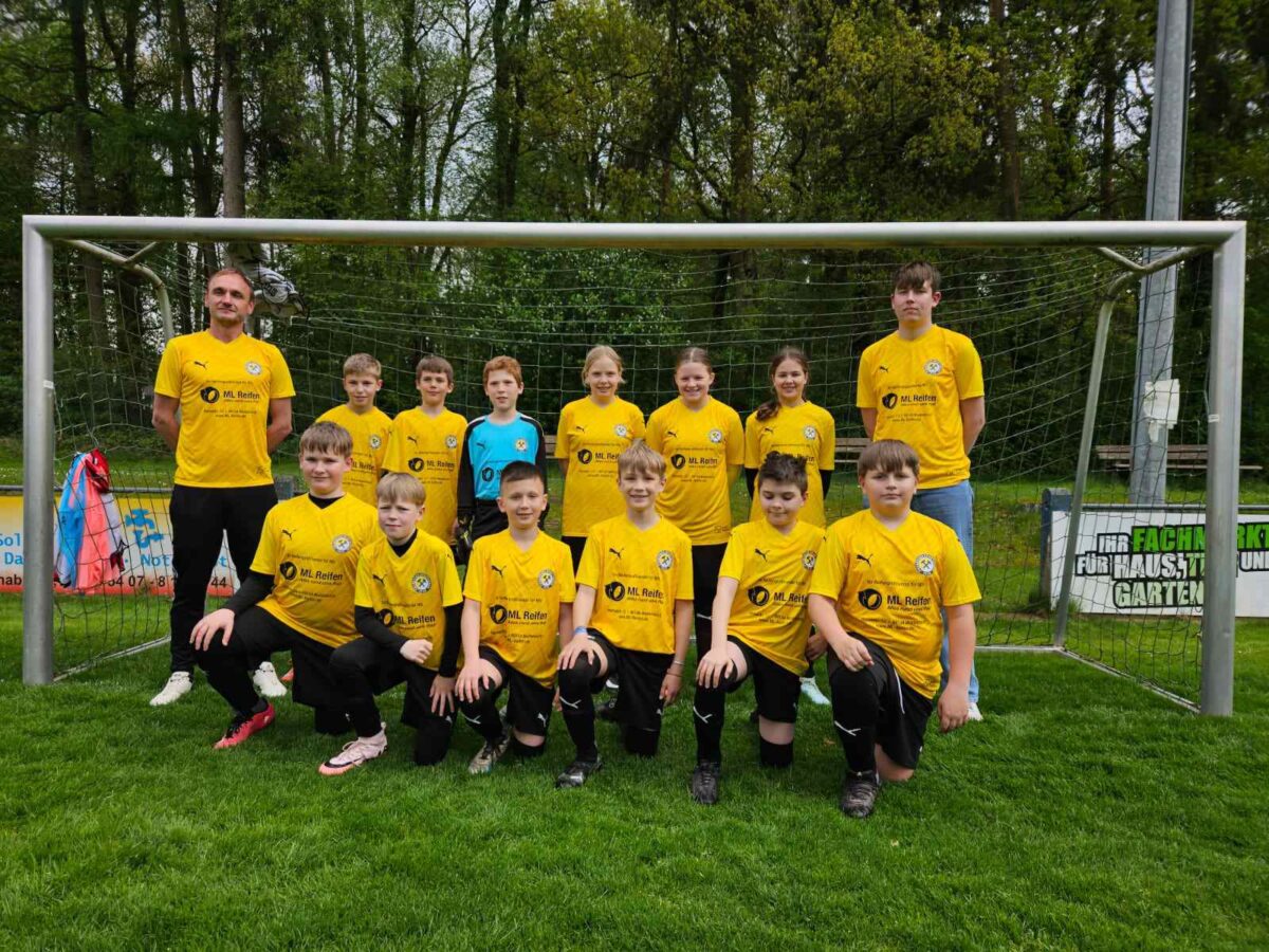 Gute Nachricht des Tages: ML Reifen GmbH unterstützt die D2 des Piesberger SV ML Reifen als neuer Trikotsponsor. / Foto: ML Reifen GmbH