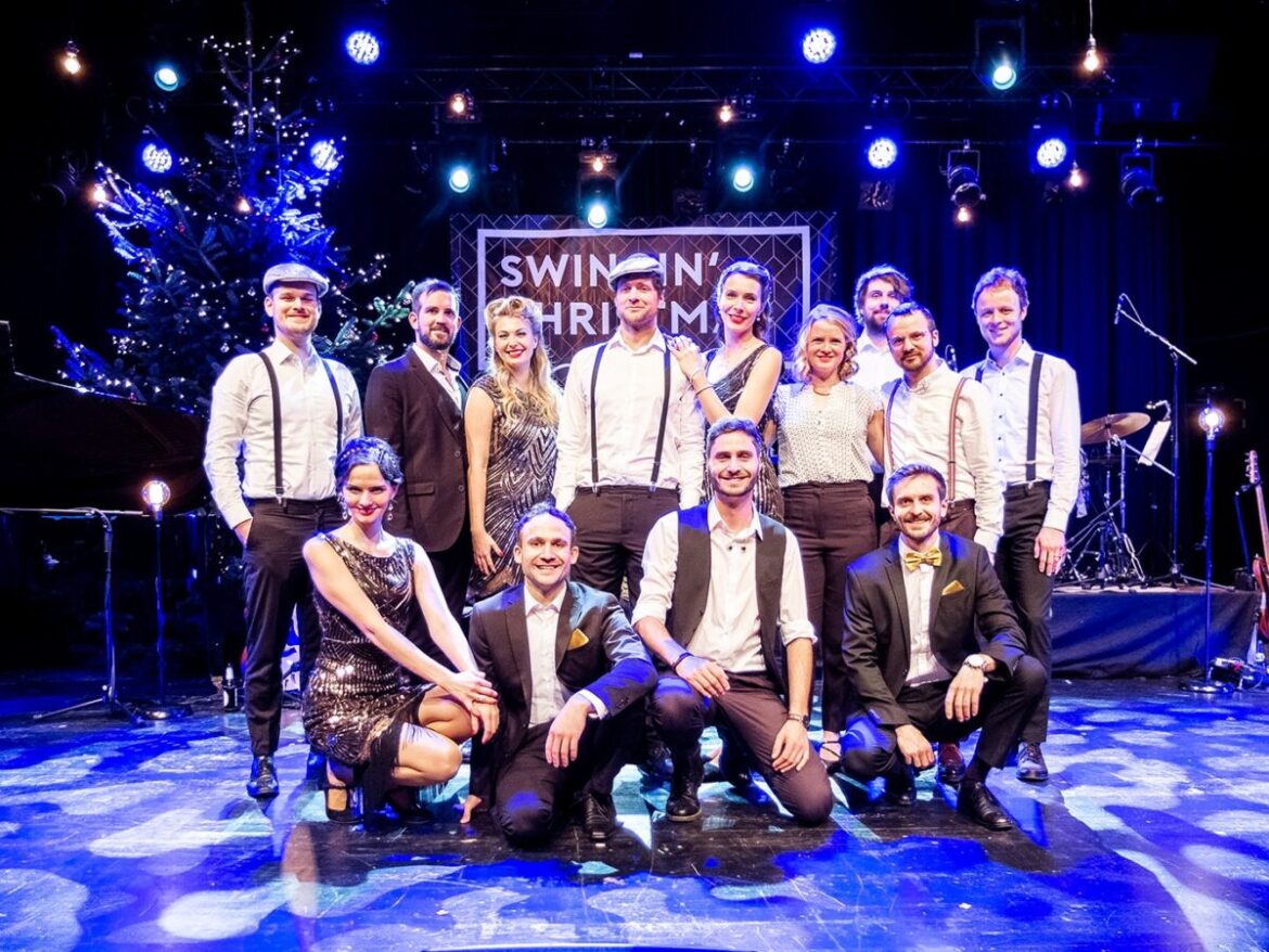 Swingin' Christmas 2022