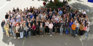 Rund 250 junge Menschen beginnen mit dem Bistum Osnabrück ihren Freiwilligendienst. Zum Auftakt trafen sie sich zu einem Kennenlerntag.