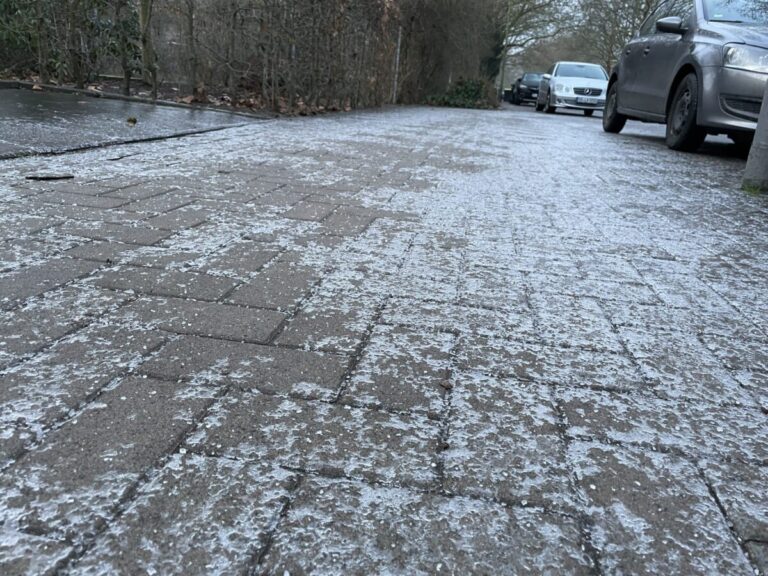 Glatteis in Osnabrück. / Foto: Dominik Lapp in Osnabrück (Gesamtstadt)
