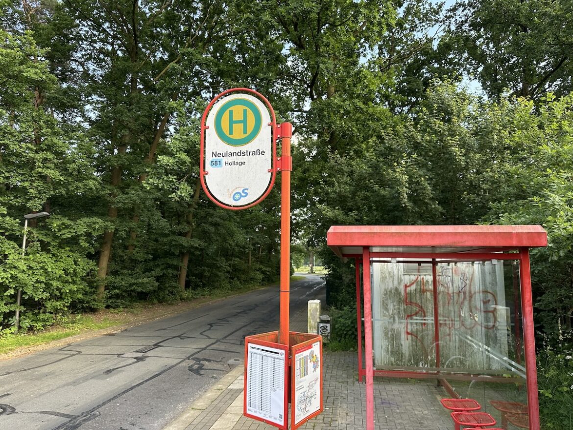 Haltestelle "Neulandstraße" in Wallenhorst Hollage