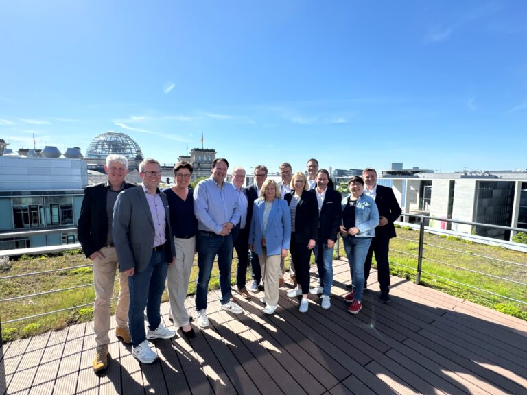 Von links nach rechts: Heiner Pahlmann, Matthias Wübbel, Christine Möller, Tobias Avermann, Erik Ballmeyer, Guido Halfter, Dagmar Bahlo, Michael Wernke, Katharina Pötter, Timo Natemeyer, Michael Bürgel, Anke Hennig, Daniel Große-Albers
