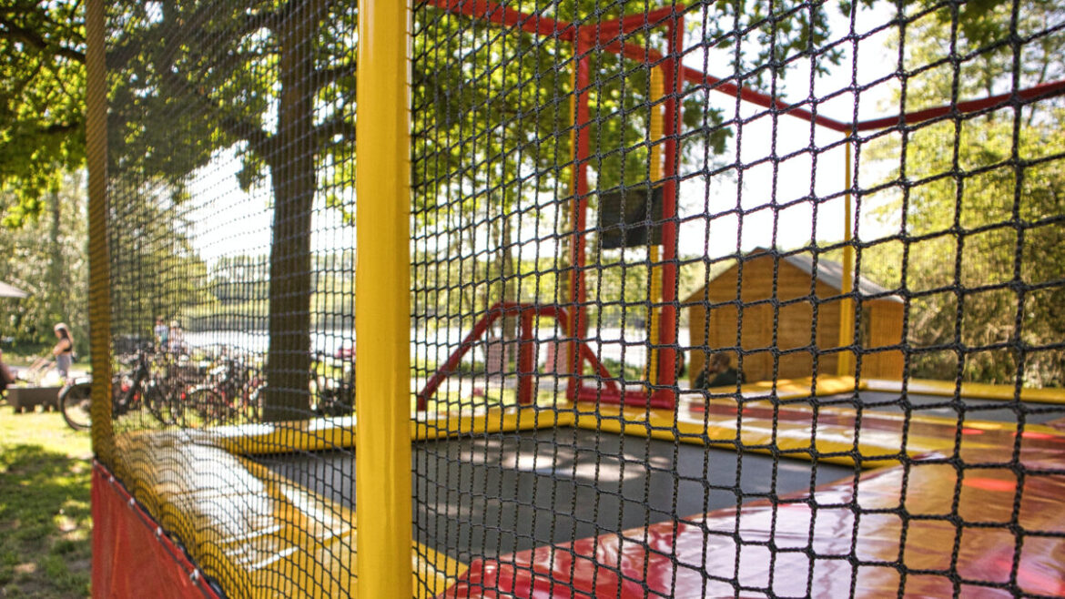 Trampolinanlage "Rubbensprung" am Rubbenbruchsee in Osnabrück.