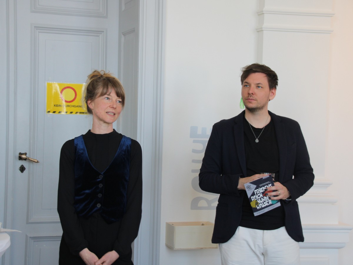 Kuratorin Dr. Mechthild Achelwilm und Kunstvermittler Dr. Simon Niemann. / Foto: Dominik Lapp