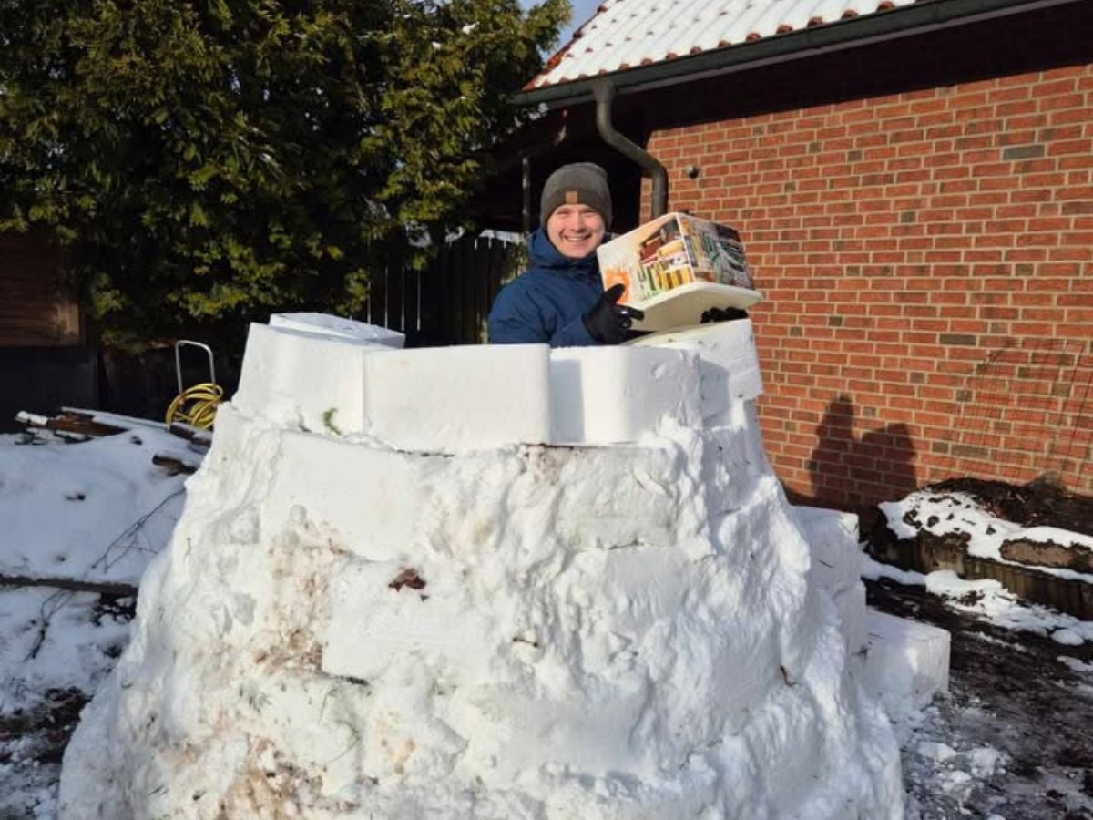 In zwei Stunden entstand das Iglu. / Foto: Privat