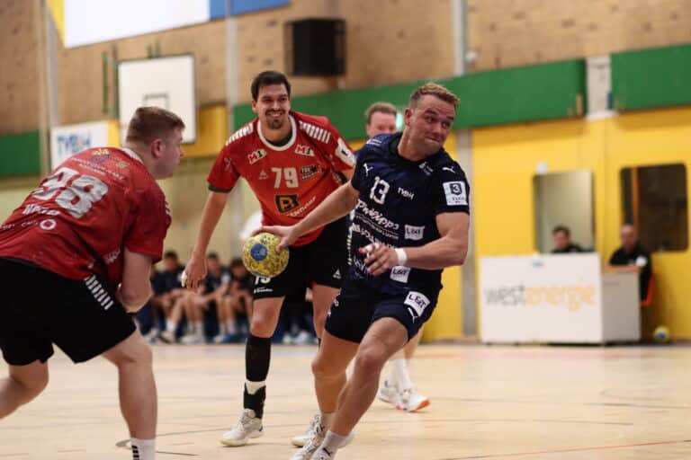 Niederlage beim TSV Anderten: TVB-H verliert 38:31 / Foto: Petra auf dem Kampe. in TV Bissendorf-Holte