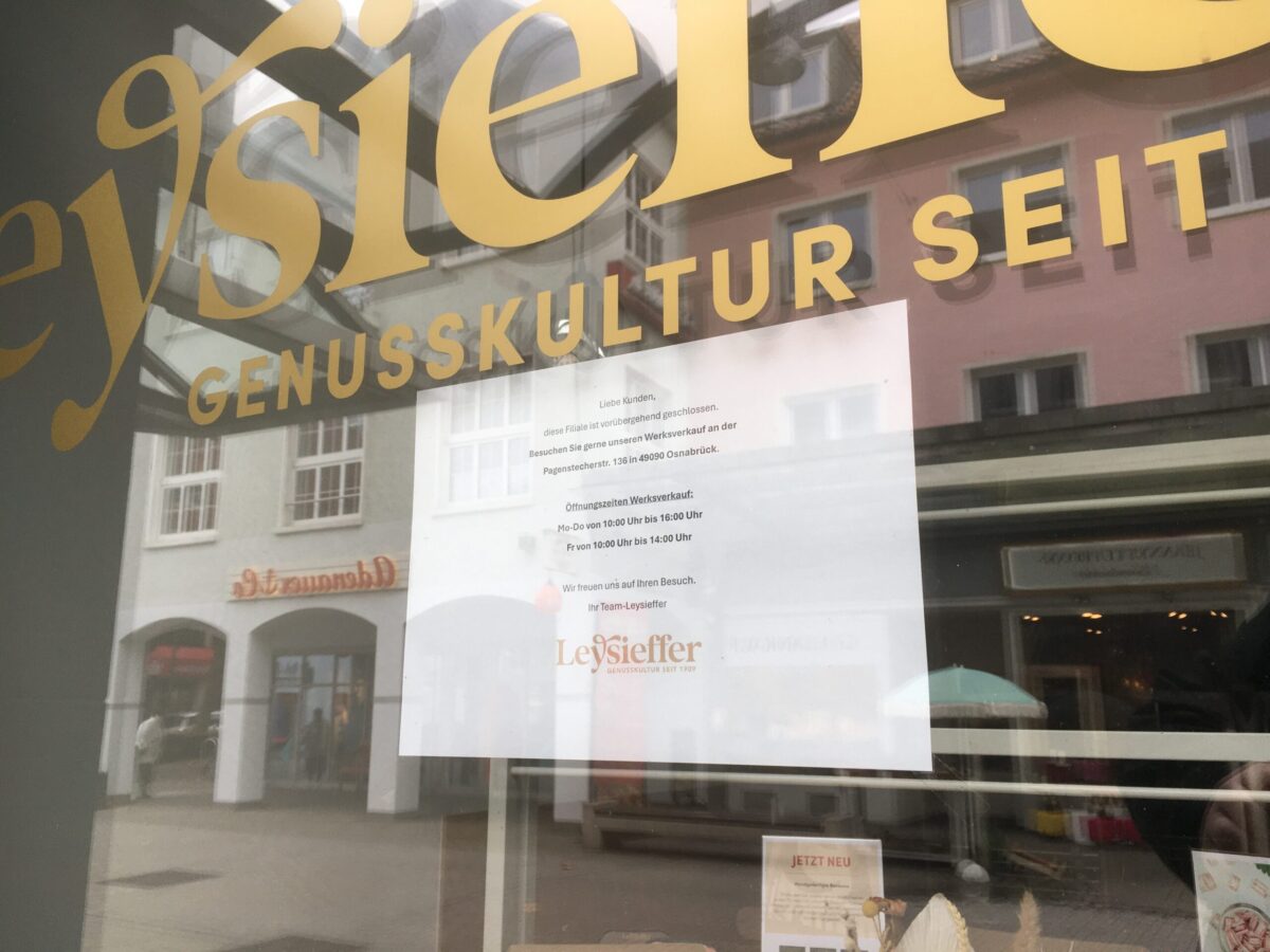 Zettel im Leysieffer-Schaufenster