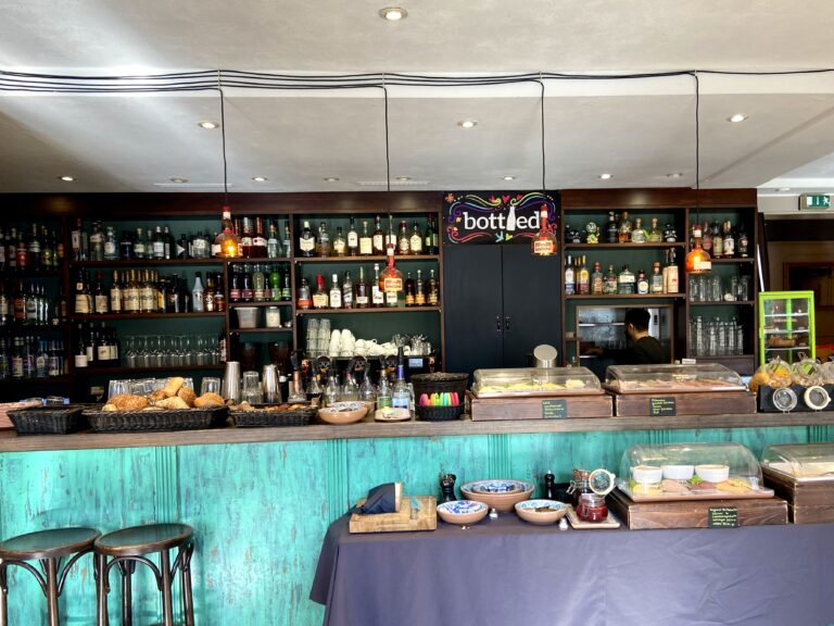 Neues Food & bottled