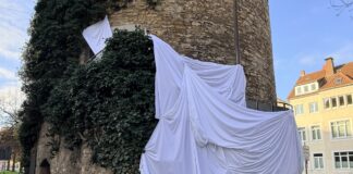 OUT/THERE Installation am Bürgerhorsam in Osnabrück