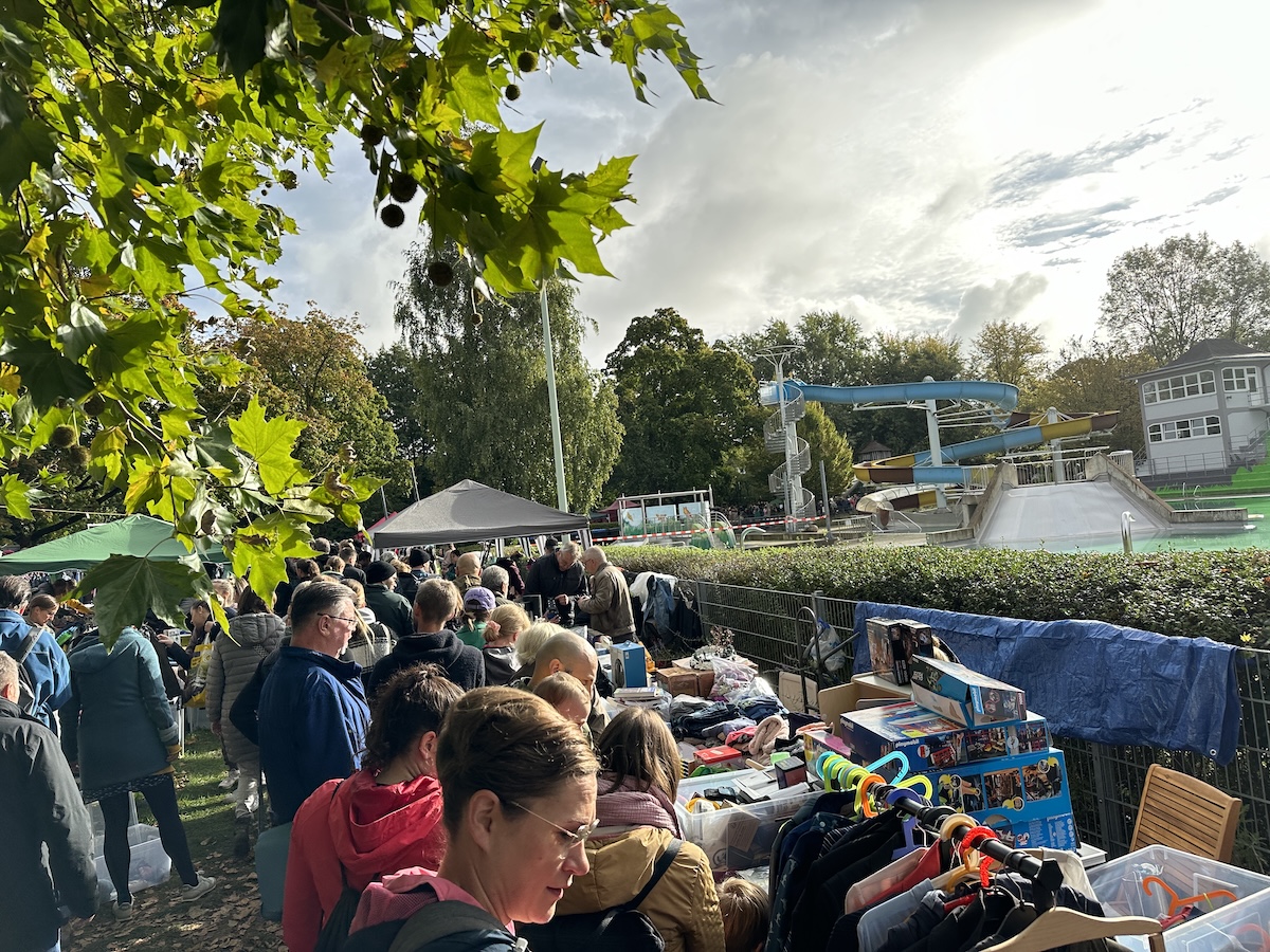 Flohmarkt im Moskaubad in der Osnabrücker Wüste