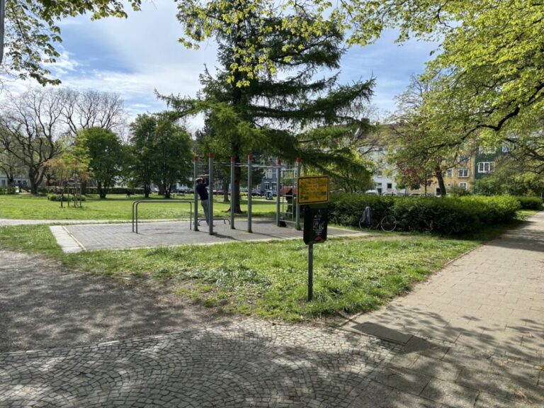 Calisthenicsanlage am Willy-Brandt-Platz
