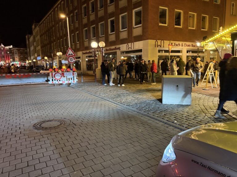 Zufahrt zum Weihnachtsmarkt Osnabrück (20.12.2024)