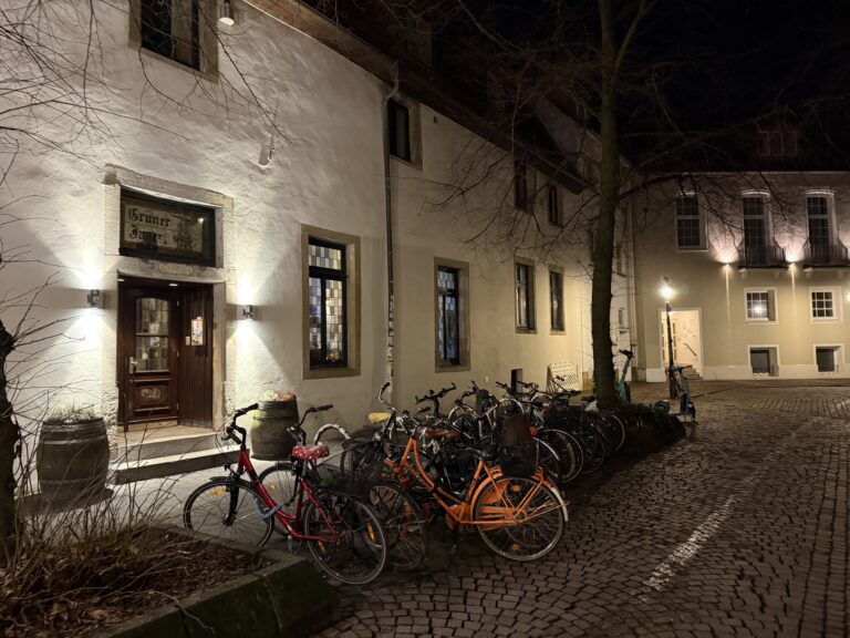 An der Katharinenkirche und Grüner Jäger