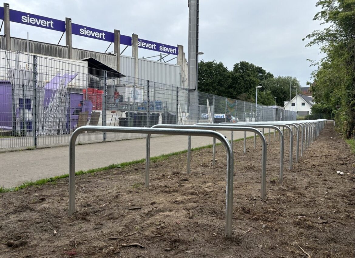 Fahrradbügel an der Bremer Brücke