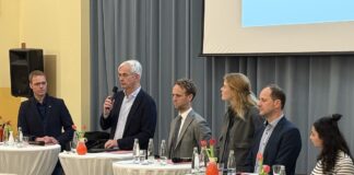 Podiumsdiskussion der Angelaschule zur Bundestagswahl