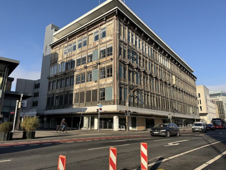 Ehemaliges Galeria-Gebäude am Neumarkt