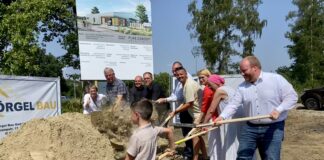 Erster Spatenstich am Limberg