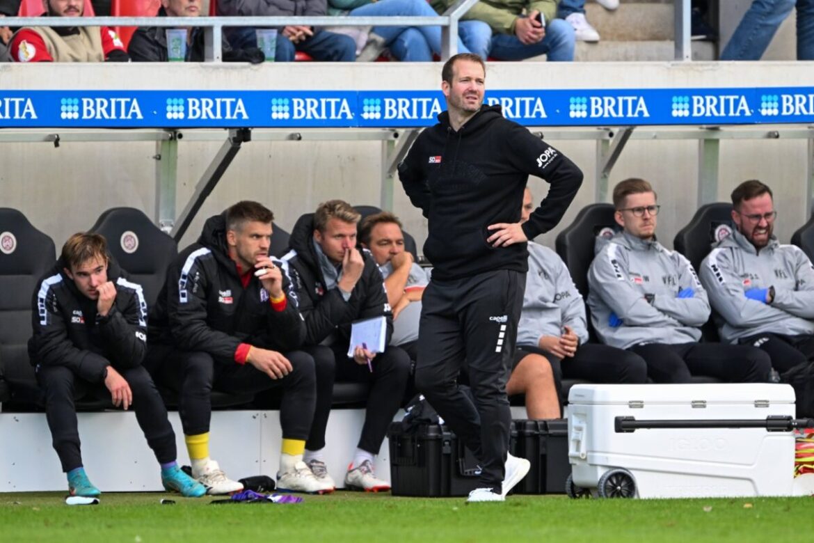 VfL-Trainer Pit Reimers