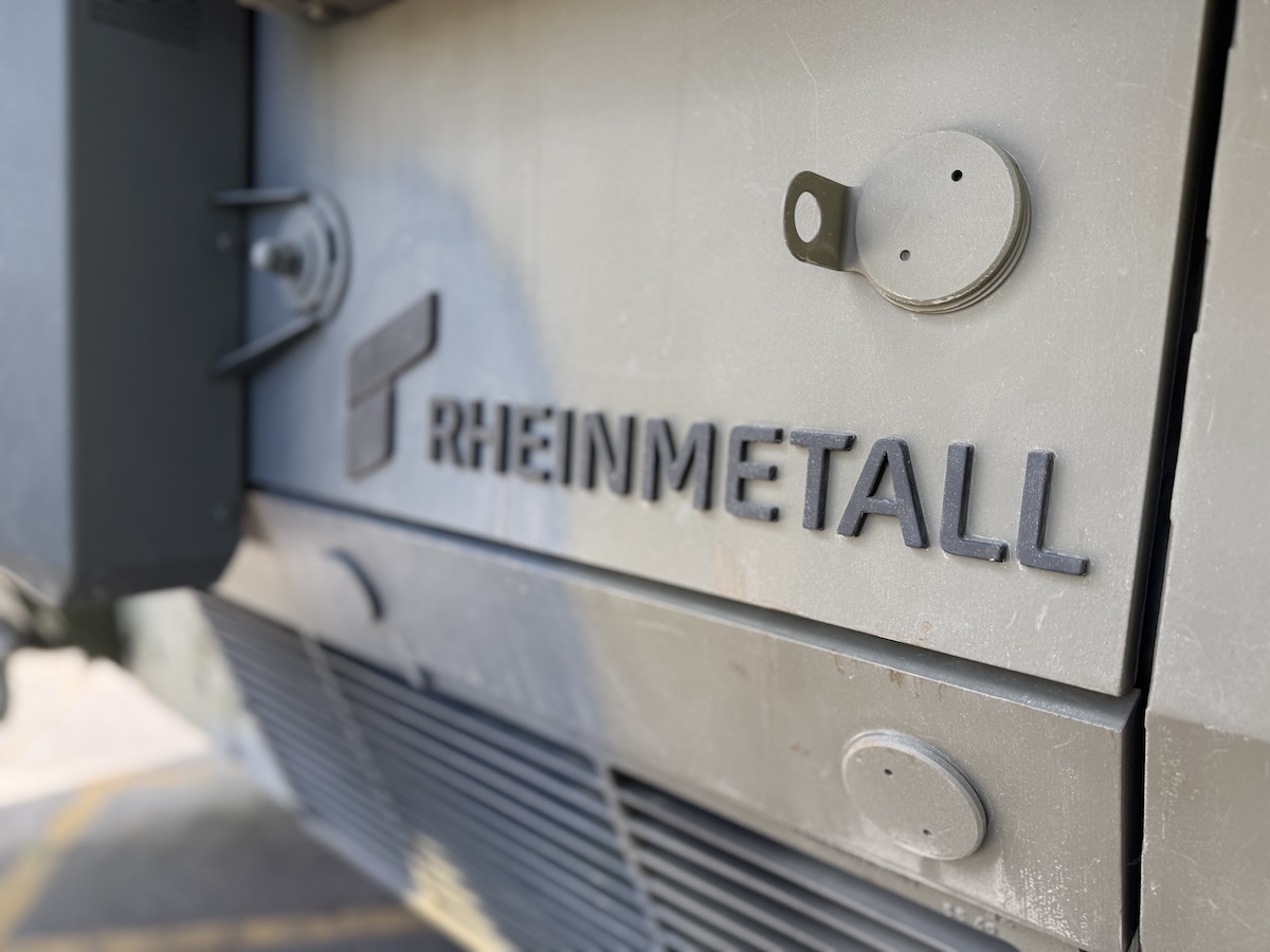 Rheinmetall Schild an Panzer