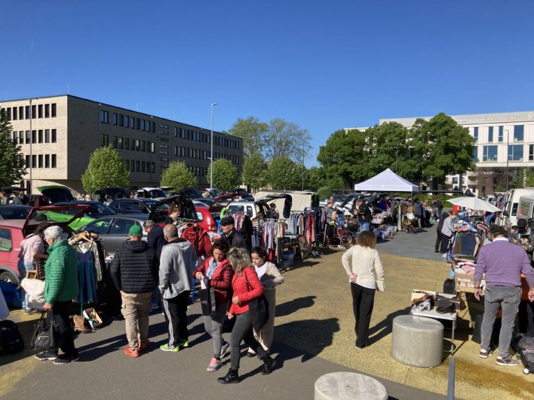 Kofferraum-Flohmarkt am 27. April 2025 im Wissenschaftspark Osnabrück.