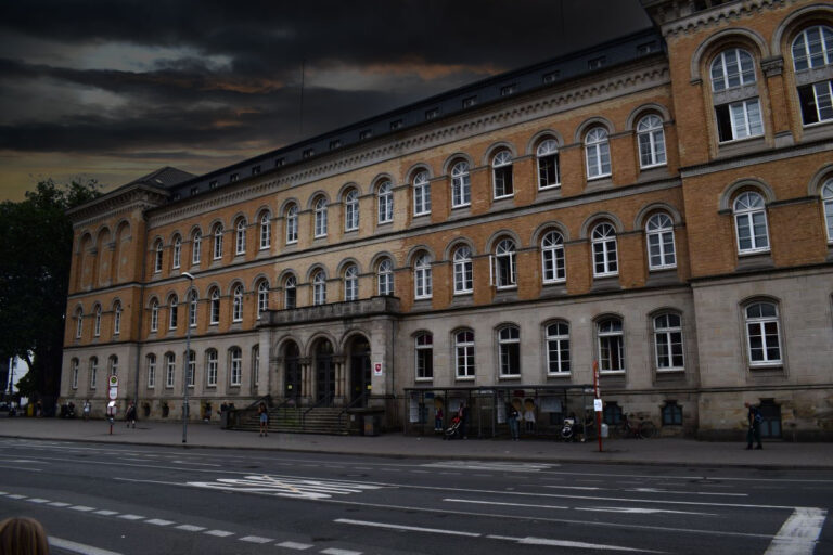 Landgericht Osnabrück bei Nacht