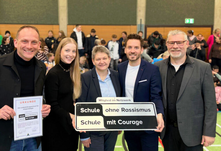 LBZH Osnabrück ist "Schule ohne Rassismus" in Wüste