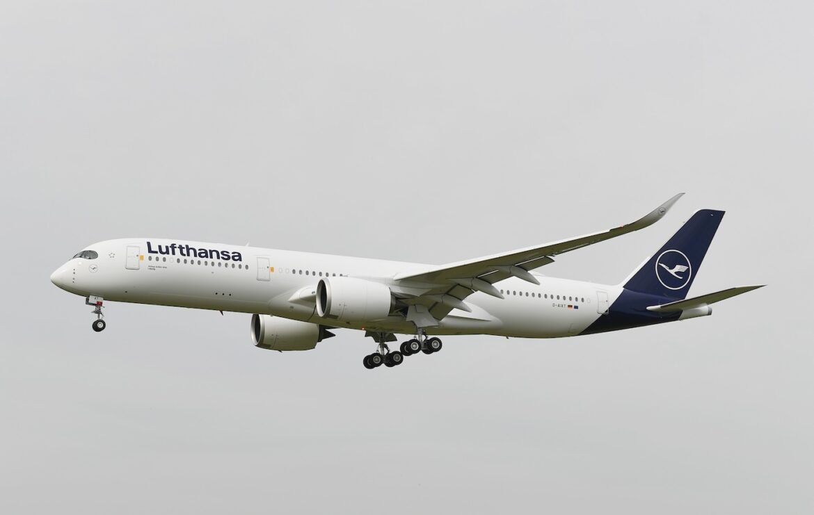 Lufthansa Airbus A350