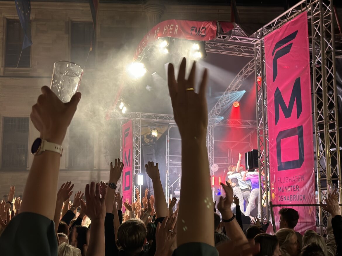 FMO Bühne auf der Maiwoche