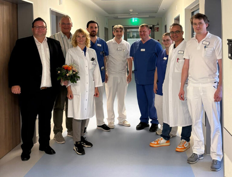 Der Umzug des Neurozentrums des Marienhospitals Osnabrück an die Bischofsstraße ist abgeschlossen. Darüber freut sich das gesamte Team. / Foto: MHO