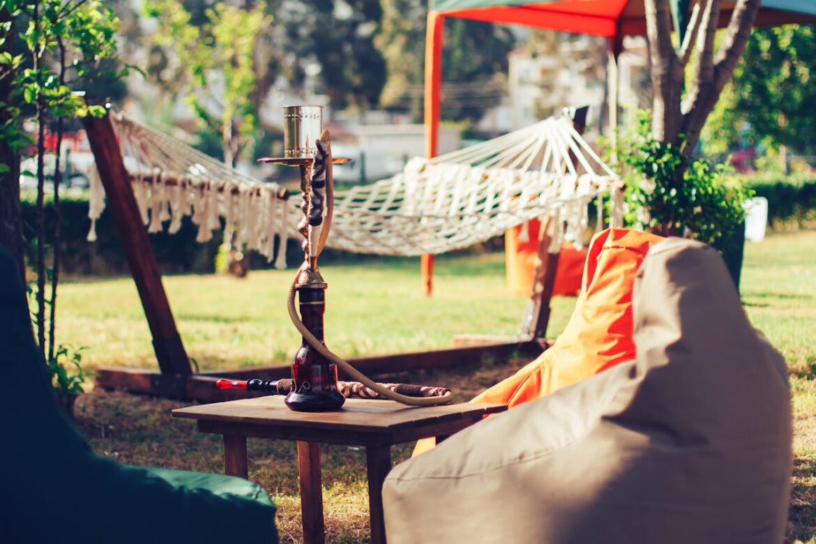 Wasserpfeife und Hängematte