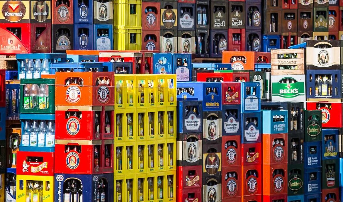 Kisten mit Pfandflaschen