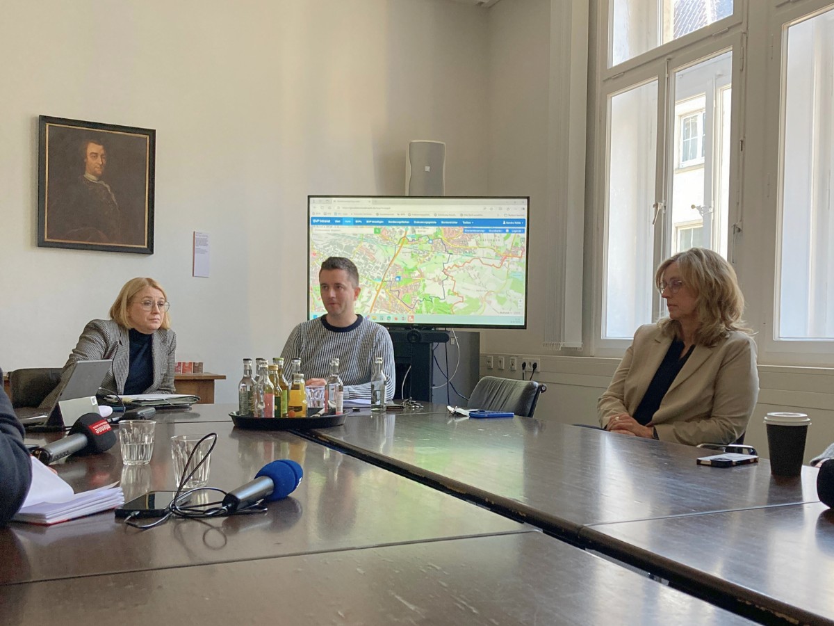 Verzögerungen bei Bombenräumung: Stadt Osnabrück verhängt Bußgelder gegen 27 Störer Pressekonferenz Bombenräumung