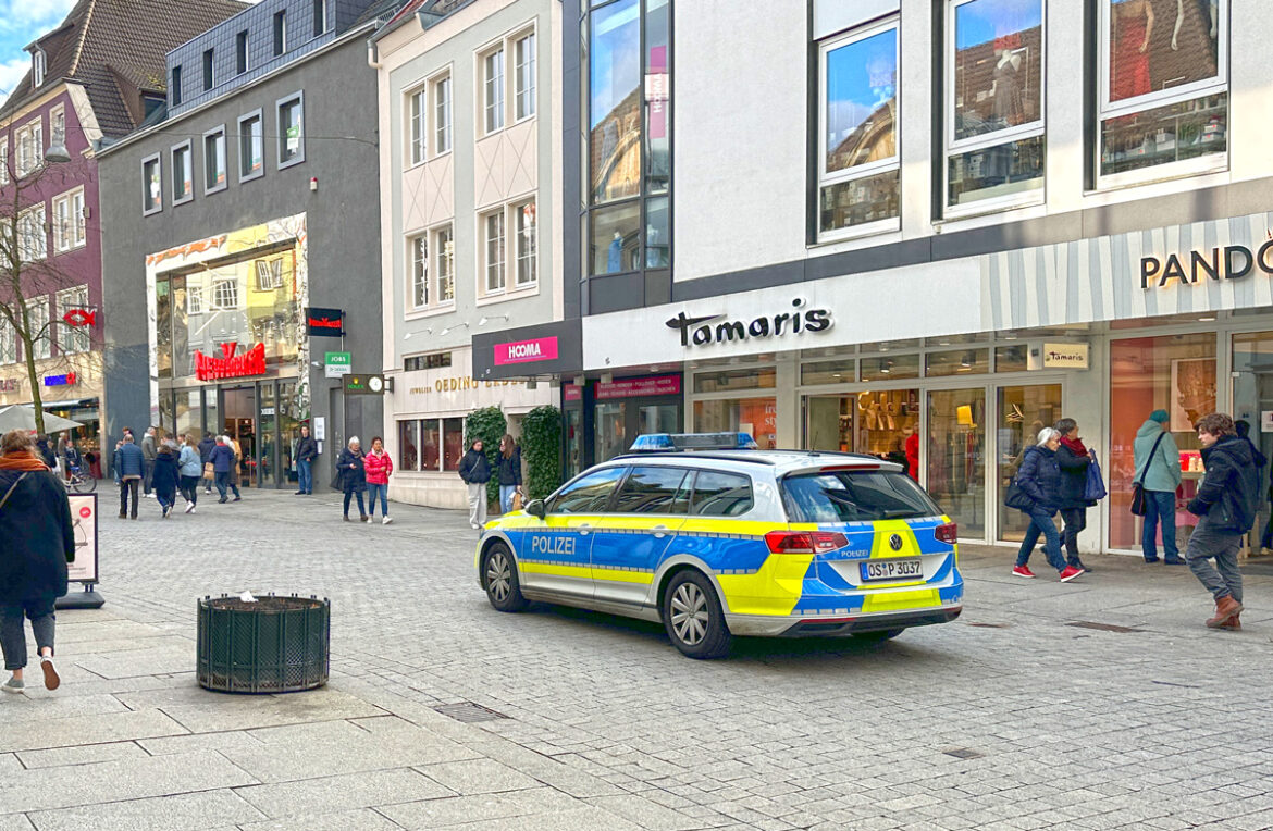 Polizei in der Großen Straße