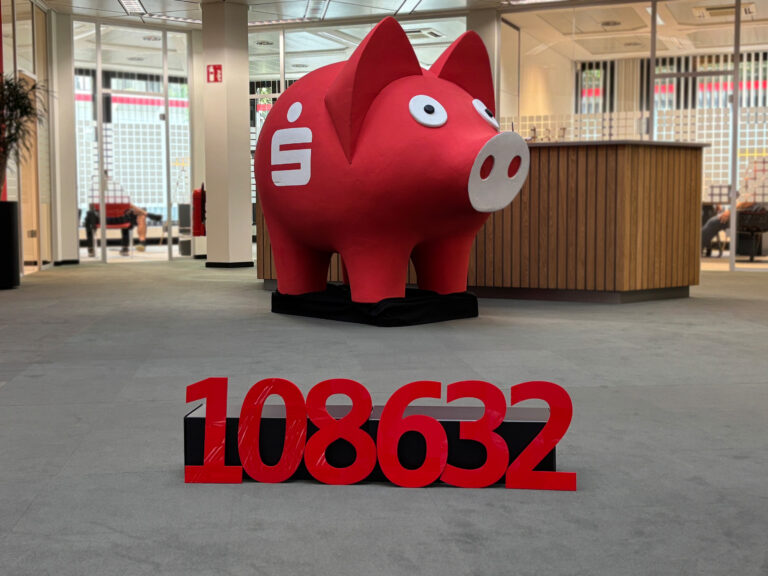 108.632 Euro wurden in der ersten Jahreshälfte im Jubiläums-Spendentopf gesammelt und nun ausgezahlt. / Foto: L. Knemeyer