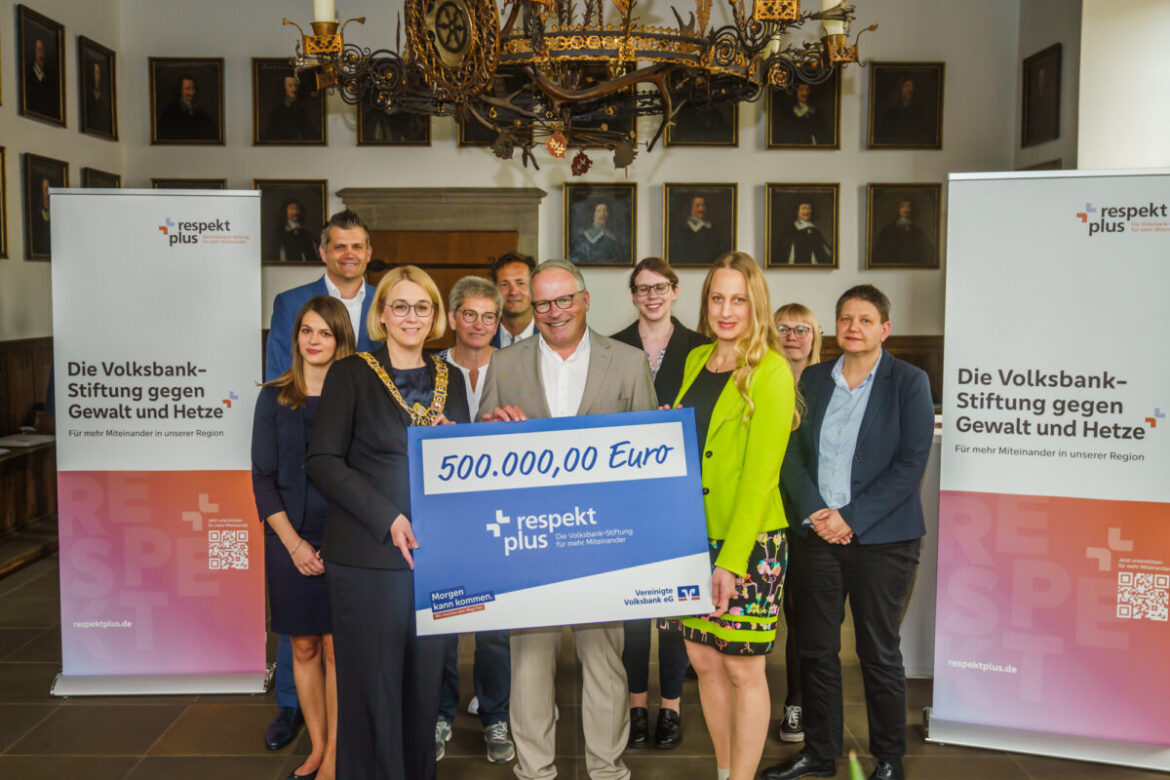 Gründung der Volksbank-Stiftung respektplus