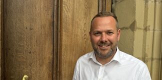 Robert Alferink am Rathaus Osnabrück