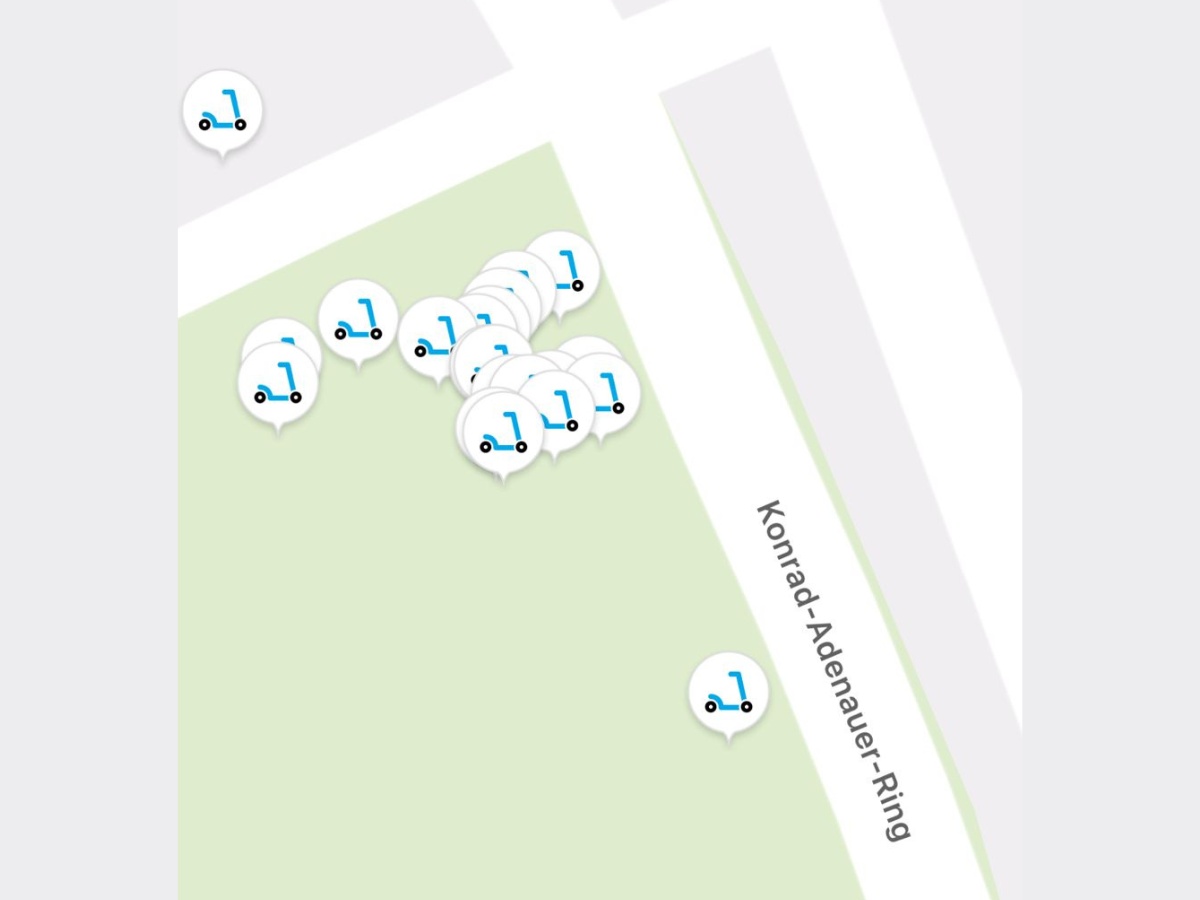 Gehweg wird zum Hindernis-Parcours: E-Scooter-Chaos am Raiffeisenplatz in Osnabrück Blick in die Dott-App: Der Raiffeisenplatz ist eine Art Hotspot. / Foto: Screenshot
