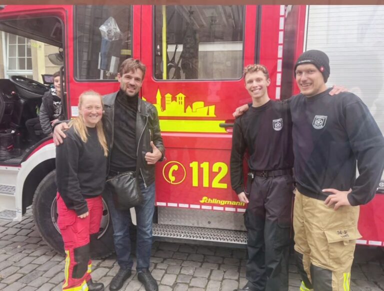 Feuerwehr beim Sprachkurs