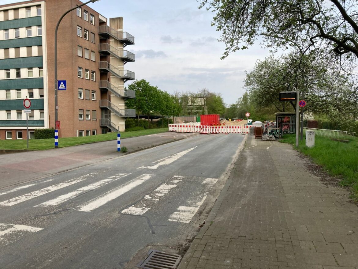 Die Sedanstraße bleibt länger gesperrt. / Foto: Dominik Lapp