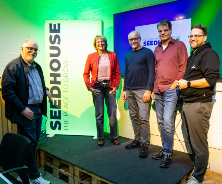 Von links: Ulrich Liehr, Jutta Olbricht, Andreas Timpe, Volker Beermann und der Geschäftsführer vom Seedhouse, Florian Stöhr.