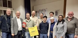 Die Mitglieder der SPD Osnabrück-Süd mit Generalvikar Ulrich Beckwermert. / Foto: Silvia Haferkamp