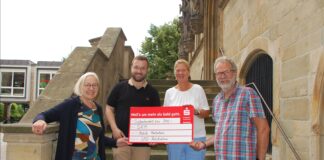 Von links: Dr. Cornelia Völckers, Timo Spreen, Susanne Hambürger dos Reis, Heinz Hermann Flint. / Foto: Sonja Blümel