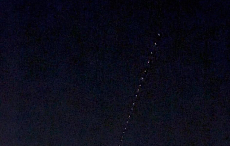Starlink-Satelliten über Georgsmarienhütte