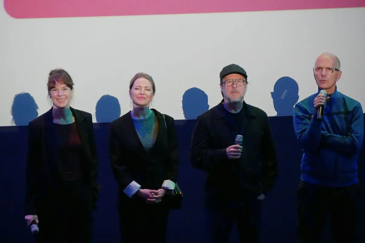 Milena Dreissig, Diana Staehly, Bjarne Mädel und Christoph Maria Herbst. / Foto: Dominik Lapp