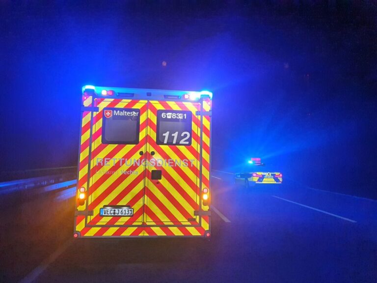 Rettungsdienst auf Autobahn (Symbolbild) / Foto: Heiko Westermann