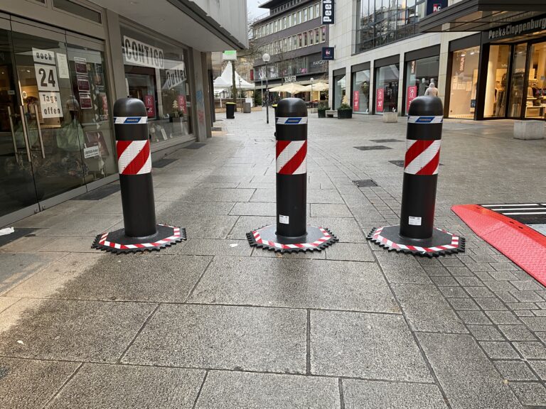 Terrorsperre in der Krahnstraße in Osnabrück. / Foto: Dominik Lapp in Innenstadt