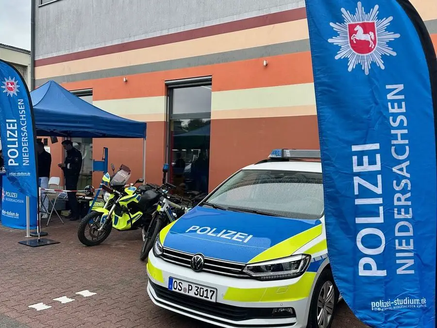 "Tough like a cop" begeistert bei dritter Auflage der Azubi-Messe.