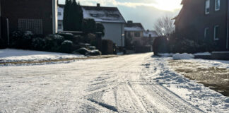 Glatte Straße in Georgsmarienhütte. / Foto: Niklas Otten