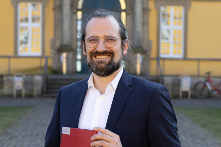 Prof. Dr. Benjamin Zander von der Uni Osnabrück. / Foto: Jens Raddatz
